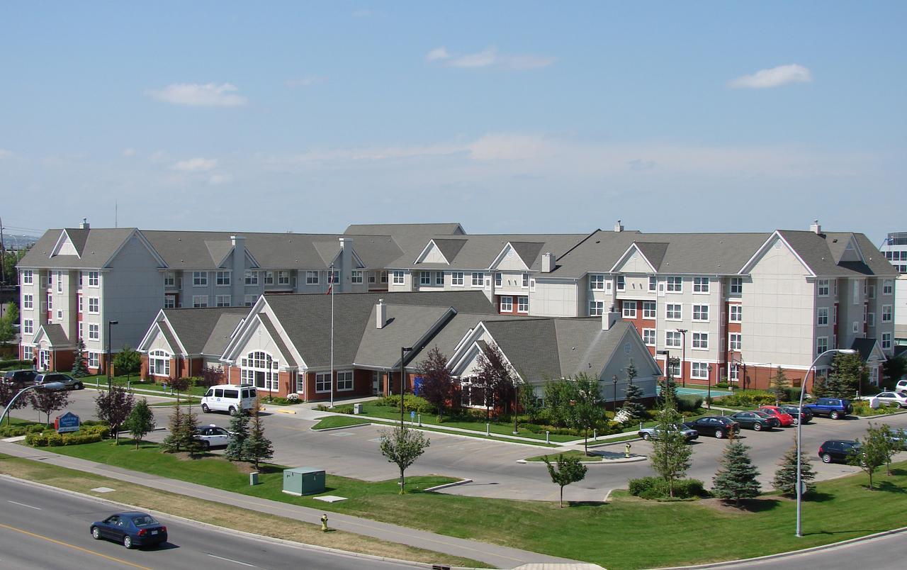 Lakeview Signature Inn Calgary Airport Exterior foto